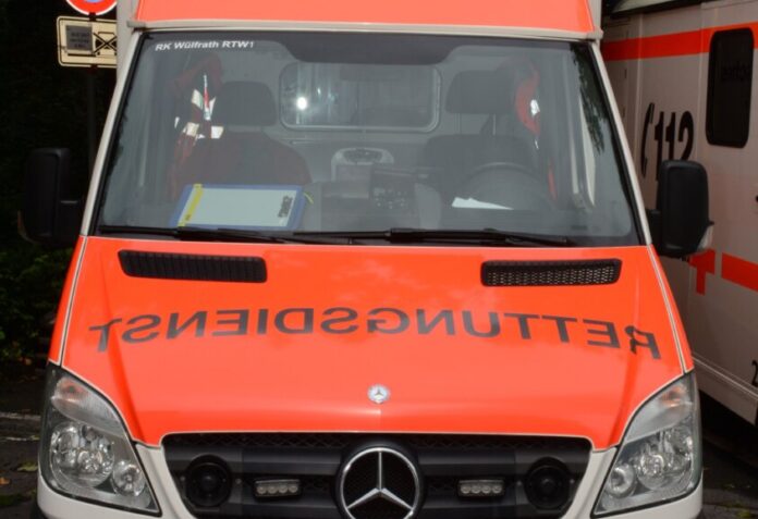 RTW Einsatz für den Rettungsdienst im Stadtgebiet. Foto: Polizei/Symbolbild