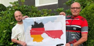 Von Heiligenhaus bis Kattowitz: 1.300 Kilometer auf dem Fahrrad Arkadiusz Urbanek und Adrian Lange beim Start in Heiligenhaus. Foto: privat