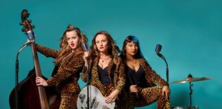 Jazzsommer 2026: The Silverettes rocken den Lokschuppen Bei den Silverettes zeigen drei Powerfrauen, dass Rockabilly längst keine Männerdomäne mehr ist. Die Ladies spielten schon mit Dick Brace oder Boppin’B und werden auch beim Jazzsommer in Erkrath das Publikum begeistern. Foto: Manfred Poller