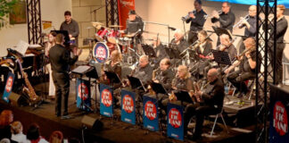 Feuerwehr Wuppertal bringt den Swing nach Velbert Die WFW-Big Band der Feuerwehr Wuppertal gastiert in Velbert. Foto: Feuerwehr Wuppertal