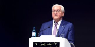  Computerspiele sind nach Einschätzung des Bundespräsidenten in der Mitte der Gesellschaft angekommen, bergen aber auch Gefahren.