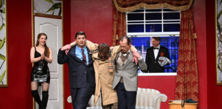 Theater: „Außer Kontrolle“ wird nachgeholt Am Mittwoch, 25. März, erwartet das Publikum mit „Außer Kontrolle“ von Ray Cooney atemberaubende Boulevard-Unterhaltung auf der Bühne der Stadthalle Erkrath. Foto: Volker Beushausen