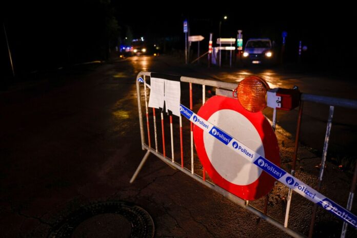 Waldbrand im Hohen Venn Mehrere Straßenzüge in der Eifelstadt Monschau mussten evakuiert werden.
