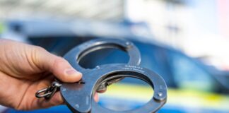 Mann nach Angriff am Dortmunder Bahnhof festgenommen Die Polizei hat einen tatverdächtigen Mann in Selm festgenommen. (Symbolbild)