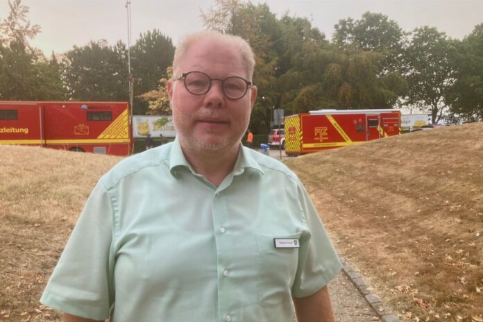 Waldbrand im Hürtgenwald Hürtgenwald Bürgermeister schätzt am Samstag die Situation vor Ort ein.