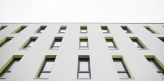 Wohnungssuche für Studierende in NRW bleibt Herausforderung Trotz weniger Abiturienten in NRW als in den Vorjahren bleibt die Bewerberliste für Plätze im Studierendenwerk lang. (Symbolbild)