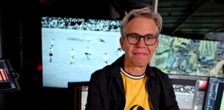 Ungefilmtes erstes Bundesliga-Tor mit KI nachgestellt Half mit, einen historischen Bundesliga-Moment lebendig werden zu lassen: Vodafone-Deutschland-Chef Marcel de Groot.