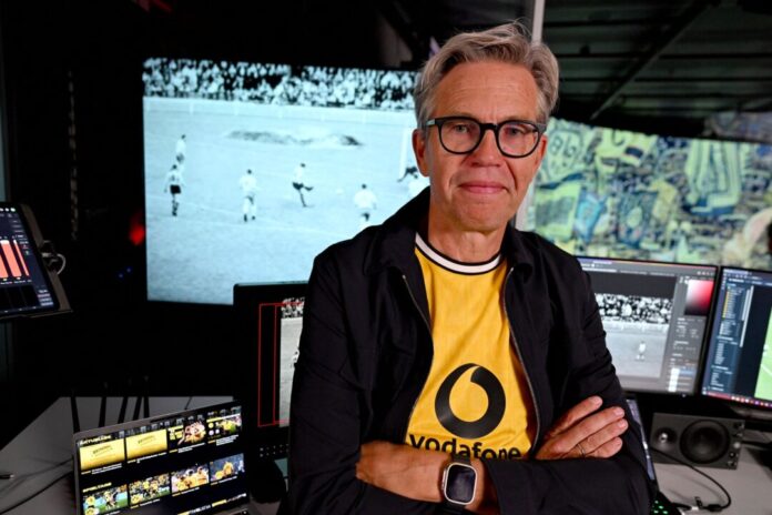Das erste Bundesliga-Tor mit KI nachgestellt Half mit, einen historischen Bundesliga-Moment lebendig werden zu lassen: Vodafone-Deutschland-Chef Marcel de Groot.