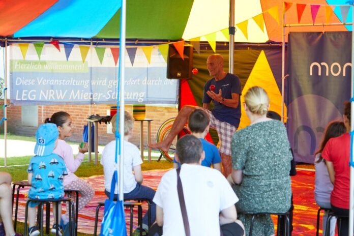 Mit solchen Mitmachaktionen wurde das Fest zu einem schönen Treffpunkt. Foto: LEG Immobilien Mit solchen Mitmachaktionen wurde das Fest zu einem schönen Treffpunkt. Foto: LEG Immobilien