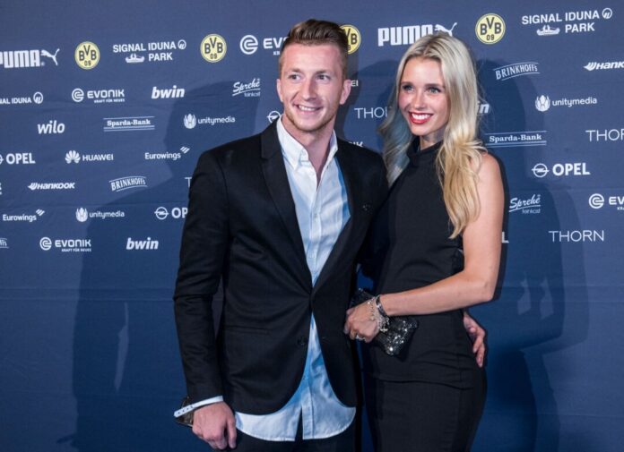 Marco Reus mit Ehefrau Scarlett Gartmann Ex-Nationalspieler Marco Reus ist mit Scarlett Gartmann verheiratet. (Archivfoto)