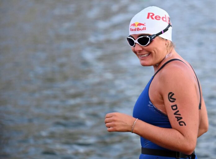 Extremschwimmerin Nathalie Pohl startet in Frankfurt am Main Rund 200 Kilometer will die gebürtige Marburgerin in vier Tagen von Frankfurt nach Köln schwimmen.