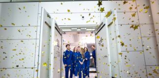 Sechs Menschen 100 Tage in Isolation – Studie beendet Die sechs Testpersonen verlassen nach 100 Tagen die Simulationsanlage.