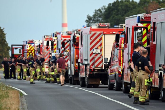 Waldbrand im Hürtgenwald Die Feuerwehr ist im Großeinsatz.