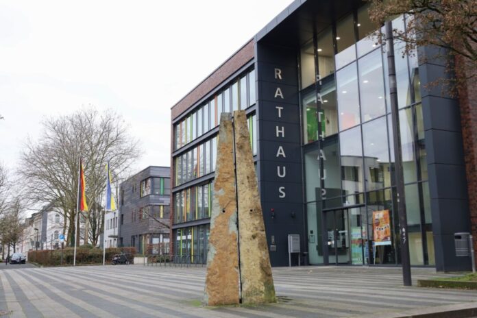 Rathaus Solingen Das Rathaus in Solingen, seit März 2026 wieder der Arbeitsplatz des Rechtsdezernenten Jan Welzel. (Archivbild)