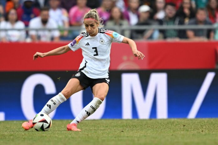 Kathrin Hendrich Kathrin Hendrich spielt künftig für den 1. FC Köln. (Archivbild)