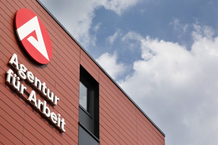 Agentur für Arbeit Im August gab es in NRW mehr Arbeitslose.
