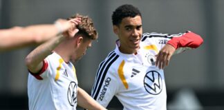 Kimmich über Musiala: «Jamal kann ein großes Vorbild sein» Kollegen bei Bayern und im Nationalteam: Joshua Kimmich (l) und Jamal Musiala. (Archivbild)