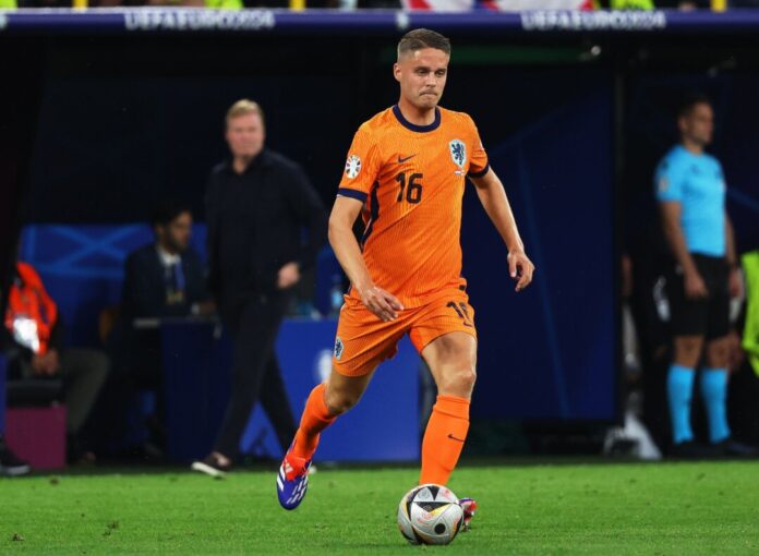 Joey Veerman Der niederländische Nationalspieler Joey Veerman steht vor einem Wechsel zum BVB. (Archivbild)
