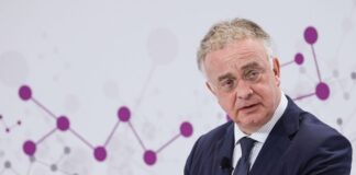 Evonik-Chef Kullmann fällt nach Operation länger aus Nach einer Operation fällt Christian Kullmann vorerst aus. (Archivbild)