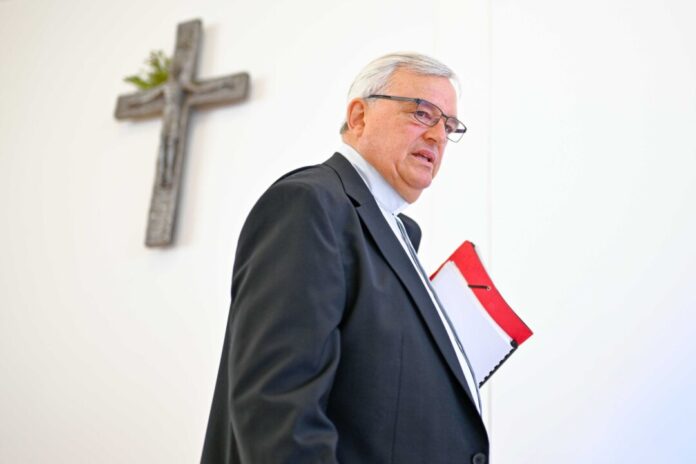 Bischof von Speyer Am 19. Dezember 2007 ernannte Papst Benedikt XVI. ihn zum Nachfolger von Bischof Anton Schlembach in Speyer, die Amtseinführung folgte am 2. März 2008 im Dom. (Archivbild)