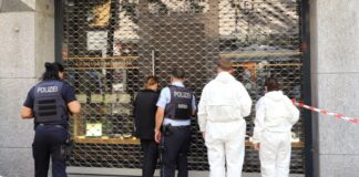 Erneut Schüsse auf Uhrengeschäft in Kölner Innenstadt Schon zweimal wurde auf das Uhrengeschäft geschossen.