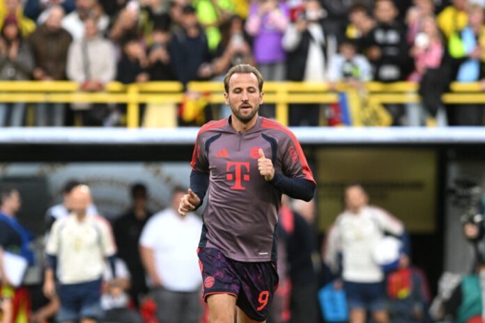 Borussia Dortmund - FC Bayern München Harry Kane beim Aufwärmen in Dortmund.