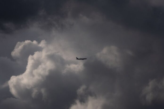 Wetter in Nordrhein-Westfalen - Wolken in Köln Ein wolkenverhangener Himmel zeigt sich in den nächsten Tagen vermehrt über NRW. (Symbolbild)
