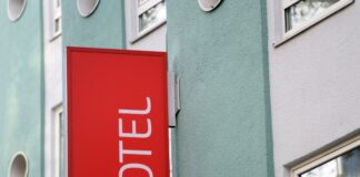 Hotels sind so gefragt wie noch nie in NRW Zimmer frei? Die Anzahl der Hotelübernachtungen ist in NRW gestiegen.