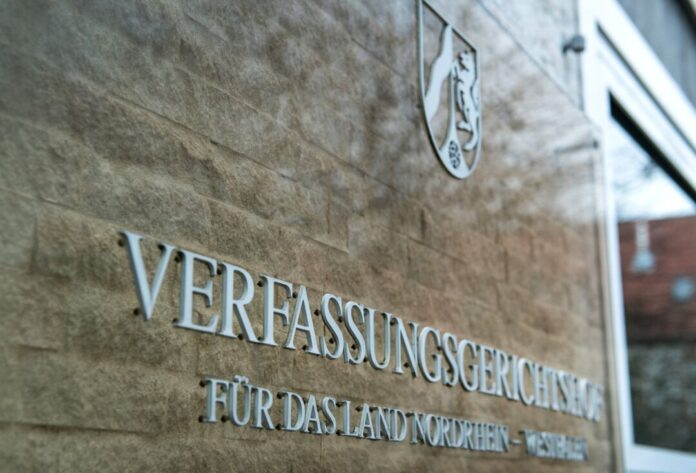 Recht auf Ganztagsschule: Kommunen prüfen Verfassungsklage Viele Kommunen in Nordrhein-Westfalen prüfen derzeit, ob sie sich gegen die Lasten, die aus dem Ganztagsförderungsgesetz erwachsen, juristisch wehren können. (Symbolbild)