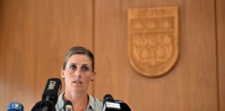 Monschauer Bürgermeisterin: Lage unverändert Die Bürgermeisterin von Monschau, Carmen Krämer, gibt noch keine Entwarnung - die Brandbekämpfung im Hohen Venn in Belgien dauert an.