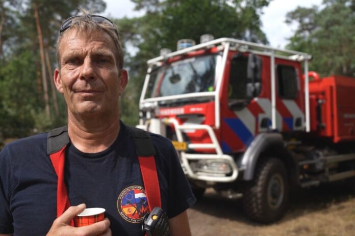Waldbrand in den Niederlanden Jelle Merkus gehörte zu den rund 40 Feuerwehrleuten aus den Niederlanden, die in Spanien lernen sollten, wie man große Naturbrände angeht.