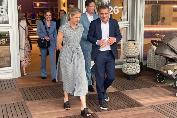 IOC-Präsidentin Kirsty Coventry besucht Reit-WM IOC-Präsidentin Kirsty Coventry traf in Aachen Vertreter der deutschen Olympia-Bewerber.