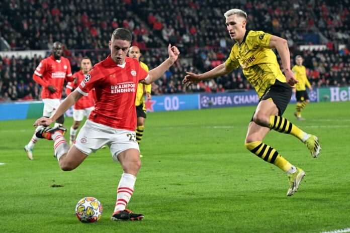 Joey Veerman Der zentrale Mittelfeldspieler Joey Veerman (l) schließt sich Borussia Dortmund an. (Archivbild)