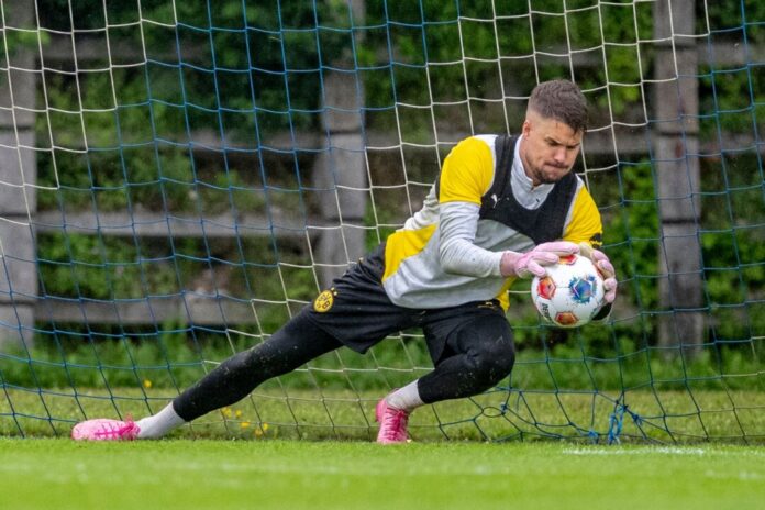 Alexander Meyer Steht in der ersten Pokalrunde beim BVB im Tor: Alexander Meyer. (Archivbild)