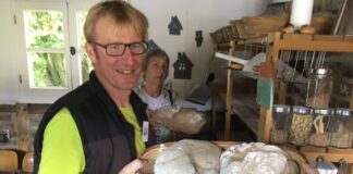 Erkrather Grüne laden zum Brotbacken und zu Infoständen ein Zum Brotbacken im alten Backhaus Schink laden die Erkrather Grünen ein. Foto: Grüne OV Erkrath