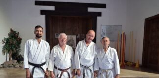 Ratinger Karateka holen neuen Impulse aus Bochum Aktive des ASC mit Uwe Hilgers und Bernd Milner. Foto: ASC Ratingen