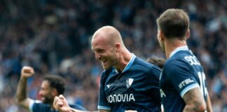 Nur 1:1 gegen Fürth: Bochum wartet weiter auf Heimsieg Bochums Hofmann bejubelt seinen Treffer.
