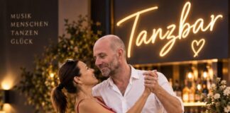 Tanzschule Höschler seit 30 Jahren in Velbert: „Ans Aufhören denkt hier noch lange niemand“ Die Tanzschule führt Inhaber Frank Höschler inzwischen in das dritte Jahrzehnt. Foto: Tanzschule