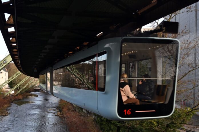 Schwebebahn feiert 125-jähriges Bestehen Die Wuppertaler Schwebebahn feiert 125-jähriges Bestehen. (Archivbild)