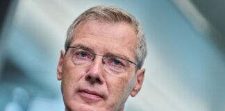 Bischof Wilmer befürchtet antikirchliche Maßnahmen der AfD Heiner Wilmer, der Vorsitzende der Deutschen Bischofskonferenz, schließt eine Annäherung an die AfD aus.