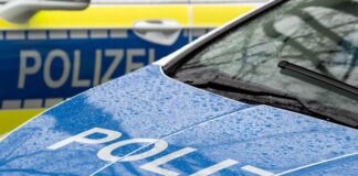 Mutmaßlicher Drogenhändler stürzt auf Flucht metertief Auf der Flucht vor der Polizei hatte sich ein mutmaßlicher Drogenhändler schwer verletzt. (Symbolfoto)