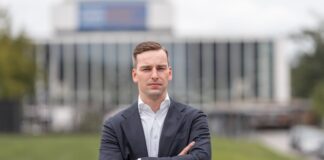 Gelsenkirchener CDU-Politiker: „Es beschämt mich, eine Partei mit solchen Positionen in einem deutschen Bundesland mit einem derartigen Ergebnis zu sehen“ Hobie Fischbach, der Vorsitzende des CDU-Kreisverbandes Gelsenkirchen, kommentiert die Ergebnisse der Wahl in Sachsen-Anhalt. Foto: Jörg Brücker
