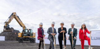 Wuppertaler Stadtwerke investieren in großes Batteriespeicherprojekt Spatenstich für den Batteriepark Waltrop mit NRW-Wirtschaftsministerin Mona Neubaur (Mitte). Foto: Trianel