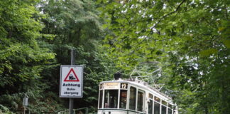 Das Kaltenbachtal lädt am Sonntag zum Besuch ein Hinaus ins Grüne geht es bei einer Fahrt mit den historischen Straßenbahnen. Foto: Malicke/BMB