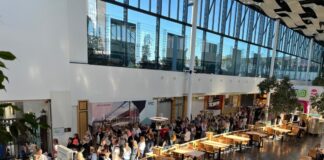 Premiere im Rhein-Ruhr-Zentrum sorgt für Warteschlange bis zum Parkplatz Der Piratini-Markt lockte rund 2.500 Besucher in das Rhein-Ruhr-Zentrum. Foto: RRZ