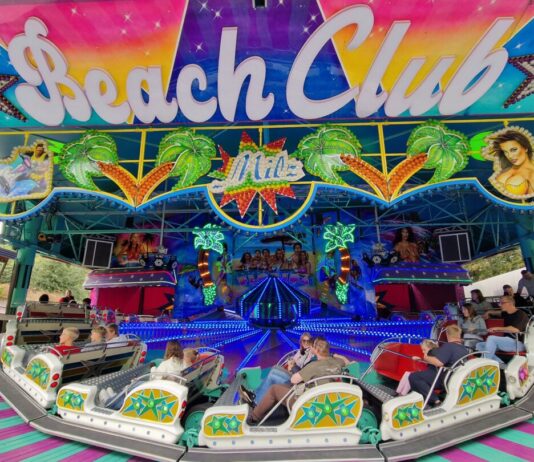 Es zischt, blinkt und wummert: Wo Kirmes noch etwas Romantisches hat