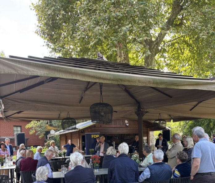 Sommerfest Ihr Sommerfest feierte die Ratinger FDP dieses Jahr im "Bürgershof". Foto: FDP Ratingen