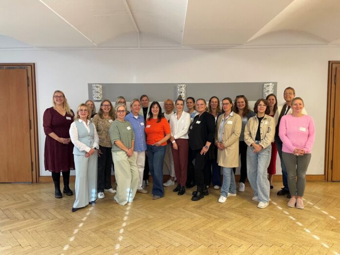 Treffen der Gleichstellungsbeauftragten im Kreis Die Teilnehmerinnen der Regionalkonferenz. Foto: Kreisstadt Mettmann