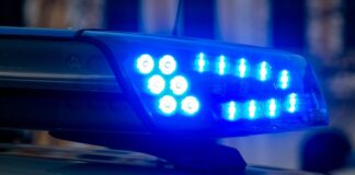 Auto überschlägt sich achtmal – Insassen nur leicht verletzt Bei einem Unfall haben die Insassen eines Autos Glück gehabt. (Symbolbild)