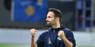 Paderborns Trainer mit interessantem Fazit nach erstem Sieg Paderborns Trainer Ralf Kettemann freut sich über den ersten Bundesliga-Sieg.